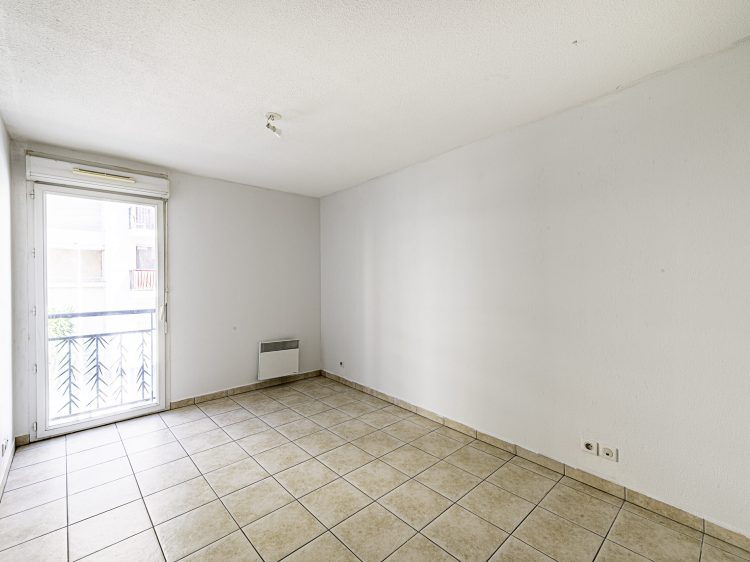 00376258_nice_02092022_10