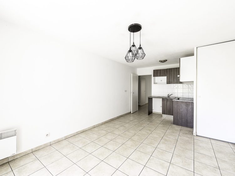 00376258_nice_02092022_5