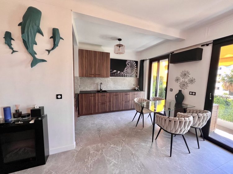 a9148ec1-fe73-4dba-9dbc-f06e4d4d90c5