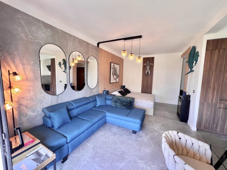 bacd4830-d96d-4ca3-ac04-c9b10f637889