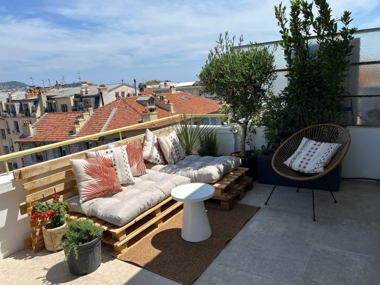 bd66e93c-c3fd-4b3e-83db-e810280d7bf6