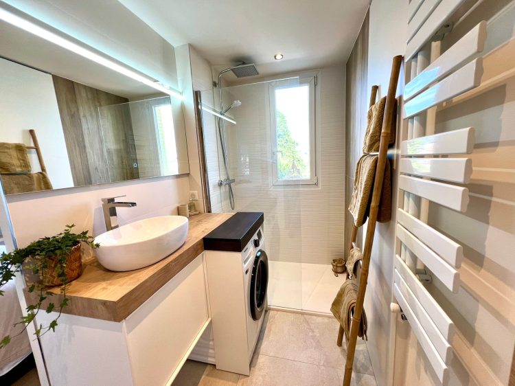 e87f74d3-5857-41fd-9e7f-820618b1ebfe